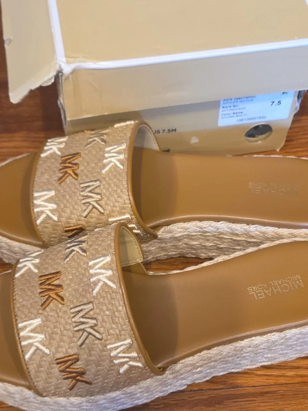size 7.5 Michael kors sandals women’s